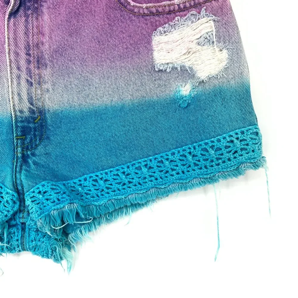 Vintage Upcycled Levis 550 Cut Off Denim Shorts Womens Sz 28